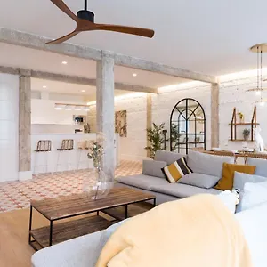 Apartamento Amplio Y Moderno Con Tarima Refrescante By Staynnapartments España